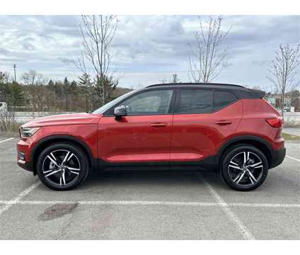 2021 Volvo XC40 R-Design is a Red 2021 Volvo XC40 SUV in Mars PA