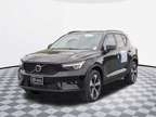 2024 Volvo XC40 B5 Plus Dark Theme