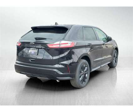 2024 Ford Edge SE is a Black 2024 Ford Edge SE SUV in Canton OH