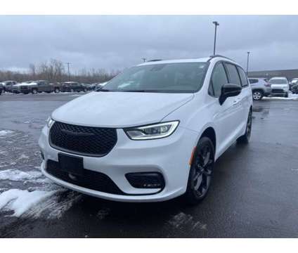 2024 Chrysler Pacifica Limited is a White 2024 Chrysler Pacifica Limited Car for Sale in Oswego NY