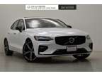 2024 Volvo S60 B5 Core Dark Theme