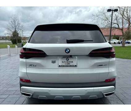 2024 BMW X5 xDrive40i is a White 2024 BMW X5 4.8is SUV in Mechanicsburg PA