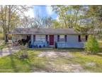 540 4th St, Chipley, FL 32428