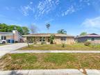 822 Chadsworth Ave, Seffner, FL 33584