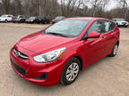 2015 Hyundai Accent GS 5-Door 6A