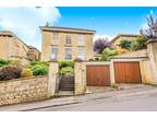 2+ bedroom flat/apartment for sale in Cambridge Place, Bath, Somerset, BA2