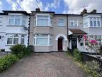 3 bedroom House to rent, Norwood Avenue, Romford, RM7 £1,995 pcm