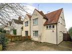 2 bedroom semi-detached house for sale in Greenway, Berkhamsted, HP4