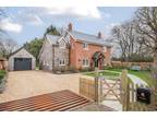 3 bedroom property to let in Waters Green, Brockenhurst - £4,500 pcm