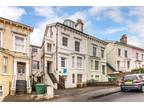 Studio flat/apartment for sale in Upper Bridge Road, Redhill, Surrey, RH1