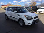 2013 Kia Soul White, 148K miles