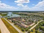 18800 Egret Bay Blvd #207, Webster, TX 77058