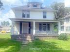 37006768 3614 E Washington St #4