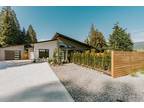 House for sale in Sechelt District, Sechelt, Sunshine Coast