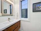 Condo For Sale In Chicago, Illinois