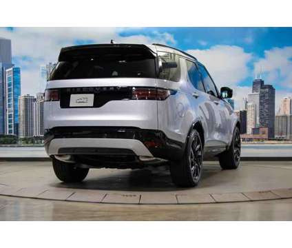 2024 Land Rover Discovery Dynamic SE is a Silver 2024 Land Rover Discovery SUV in Lake Bluff IL