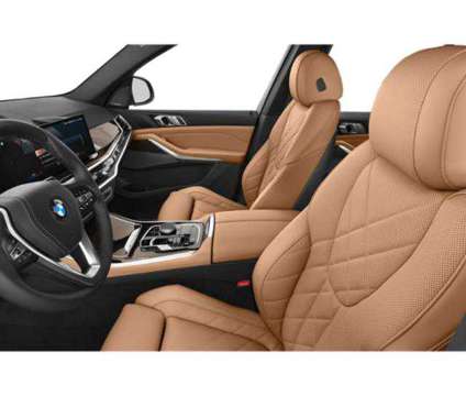 2024 BMW X5 xDrive40i is a White 2024 BMW X5 4.8is SUV in Mcallen TX