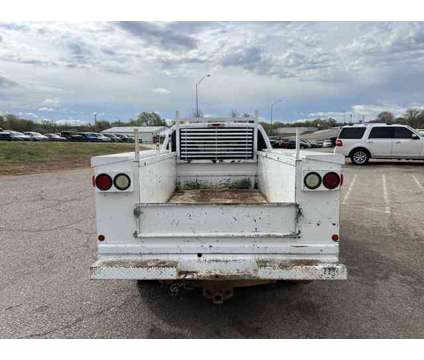 2003 Ford F-250SD XL is a White 2003 Ford F-250 XL Truck in Cordell OK