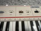 CASIO Casiotone MT-40 - POWERS ON BUT NO SOUND