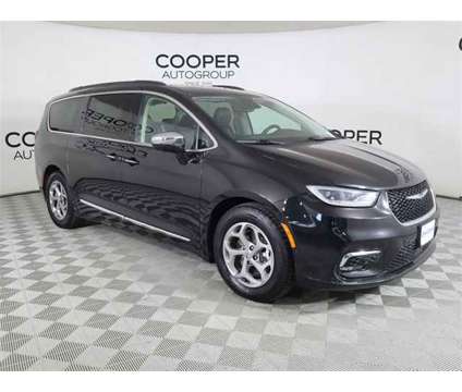 2022 Chrysler Pacifica Limited is a Black 2022 Chrysler Pacifica Limited Car for Sale in Shawnee OK