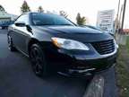 2011 Chrysler 200 Limited Hard Top Convertible....LIKE NEW....