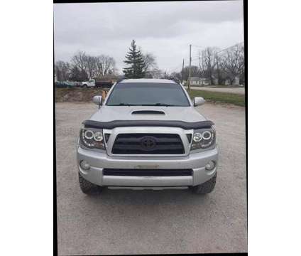 2008 Toyota Tacoma Double Cab for sale is a Grey 2008 Toyota Tacoma Double Cab Car for Sale in Hamilton MO