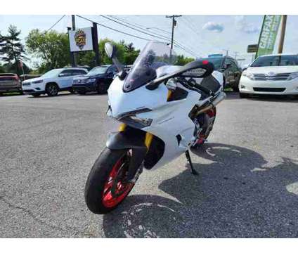 2018 Ducati SuperSport S for sale is a White 2018 Ducati Supersport Motorcycle in Clarksville TN