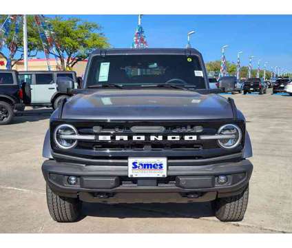 2024 Ford Bronco Outer Banks is a Grey 2024 Ford Bronco Car for Sale in Corpus Christi TX