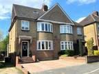 Property & Houses For Sale: Jubilee Road Aldershot, Hampshire