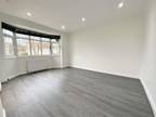 2 bed flat to rent in Rose Hill Park West, SM1, Sutton