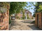 6 bedroom property for sale in Woodstock Road, Oxford, OX2 - Guide price