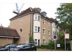 1 bedroom apartment for sale in Cathedral Walk, Chelmsford, CM1