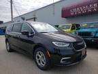 2024 Chrysler Pacifica Black, 15 miles