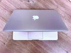 Apple MacBook Pro 13 inch RETINA LAPTOP