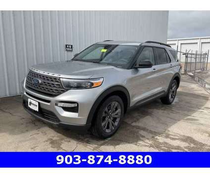 2024 Ford Explorer XLT is a Silver 2024 Ford Explorer XLT SUV in Corsicana TX