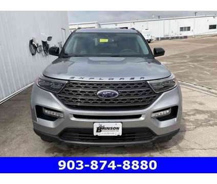 2024 Ford Explorer XLT is a Silver 2024 Ford Explorer XLT SUV in Corsicana TX
