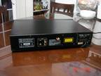 Rotel Compact DIsc Player RCD885 High Performance DUAL D/A Converter.