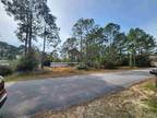 8389 Sierra St, Navarre, FL 32566