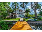 1542 Riverside Dr, Tarpon Springs, FL 34689