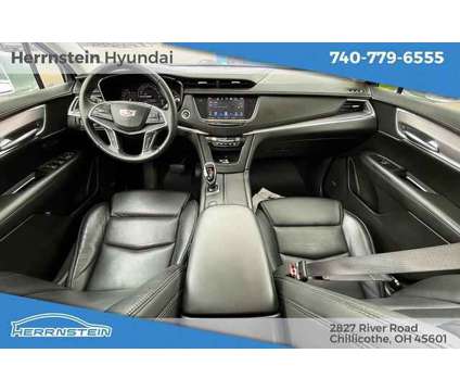 2017 Cadillac XT5 Luxury is a Silver 2017 Cadillac XT5 Luxury SUV in Chillicothe OH