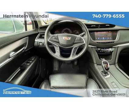 2017 Cadillac XT5 Luxury is a Silver 2017 Cadillac XT5 Luxury SUV in Chillicothe OH