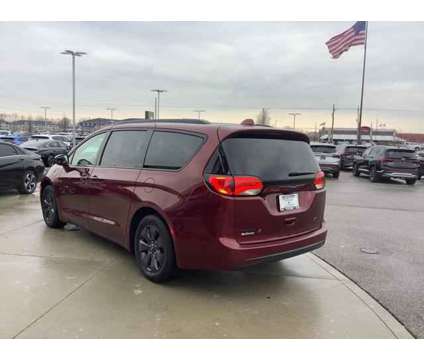 2020 Chrysler Pacifica Hybrid Limited is a Red 2020 Chrysler Pacifica Hybrid Limited Hybrid in Avon IN