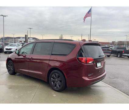 2020 Chrysler Pacifica Hybrid Limited is a Red 2020 Chrysler Pacifica Hybrid Limited Hybrid in Avon IN