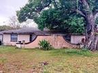 3816 11th St E, Bradenton, FL 34208