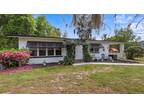 107 E Myrtle St, Howey in the Hills, FL 34737