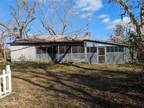 1906 Bonnies Ln, Cottondale, FL 32431