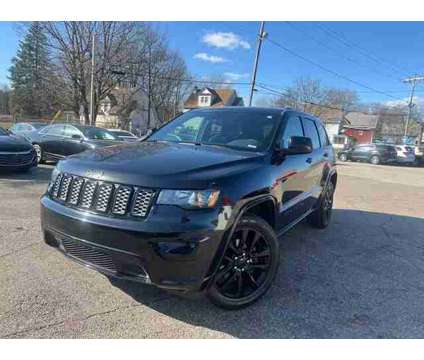 2018 Jeep Grand Cherokee for sale is a Black 2018 Jeep grand cherokee Car for Sale in Akron OH