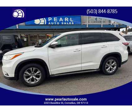 2014 Toyota Highlander for sale is a White 2014 Toyota Highlander Car for Sale in Cornelius OR