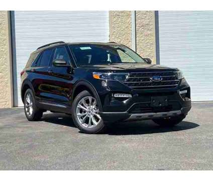2024 Ford Explorer XLT is a Black 2024 Ford Explorer XLT SUV in Milford MA