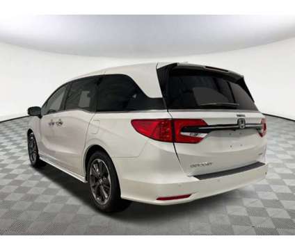 2024 Honda Odyssey Elite is a Silver, White 2024 Honda Odyssey Elite Car for Sale in Saint Charles IL